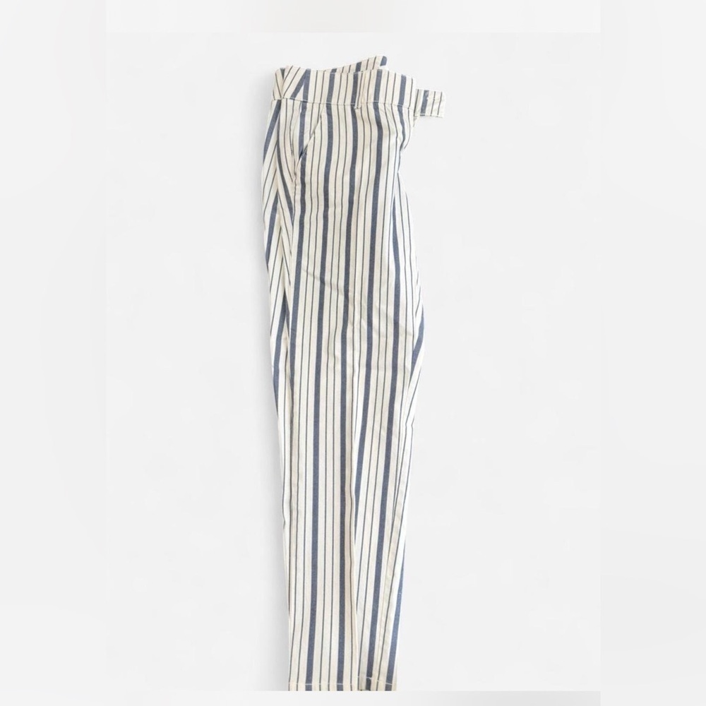 LOFT Navy and Cream Striped nautical neutral Women's 2 office cropped pant